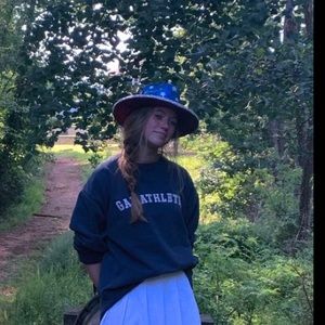 Meet your Posher, Reese